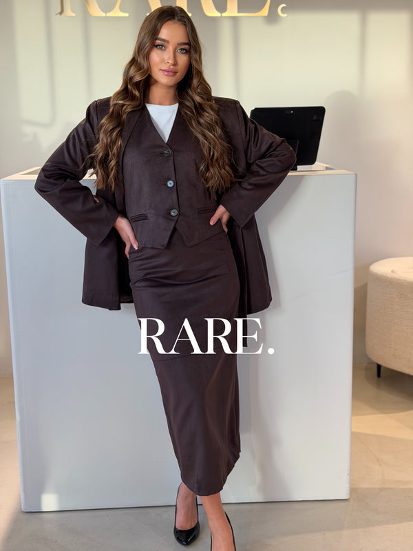 CLASSIC 3PIECE ELEGANCE