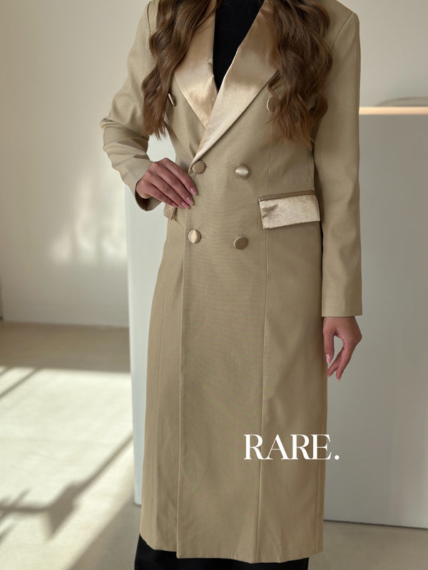 TAILORED DOUBLE BREASTED COAT كوت