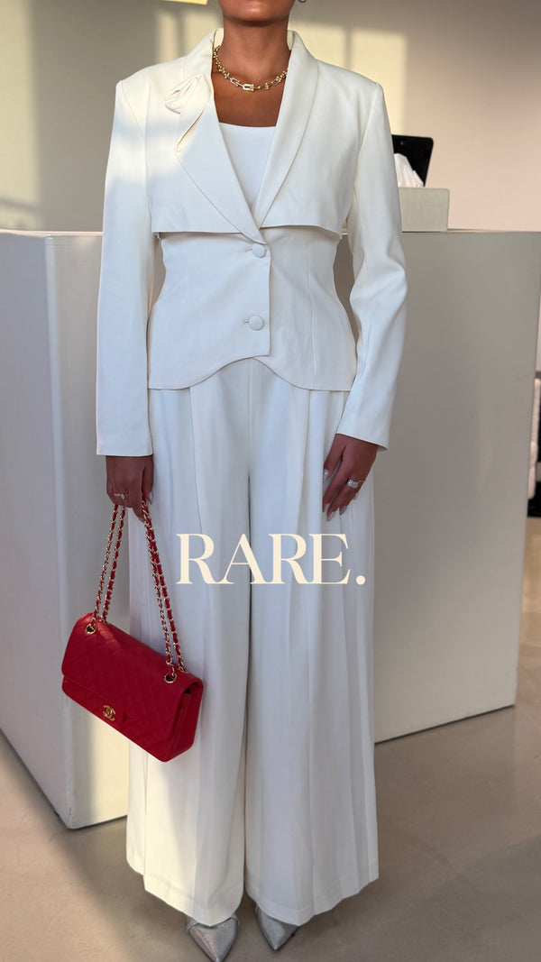 BLAZER PANTS SUIT W/FLOWER