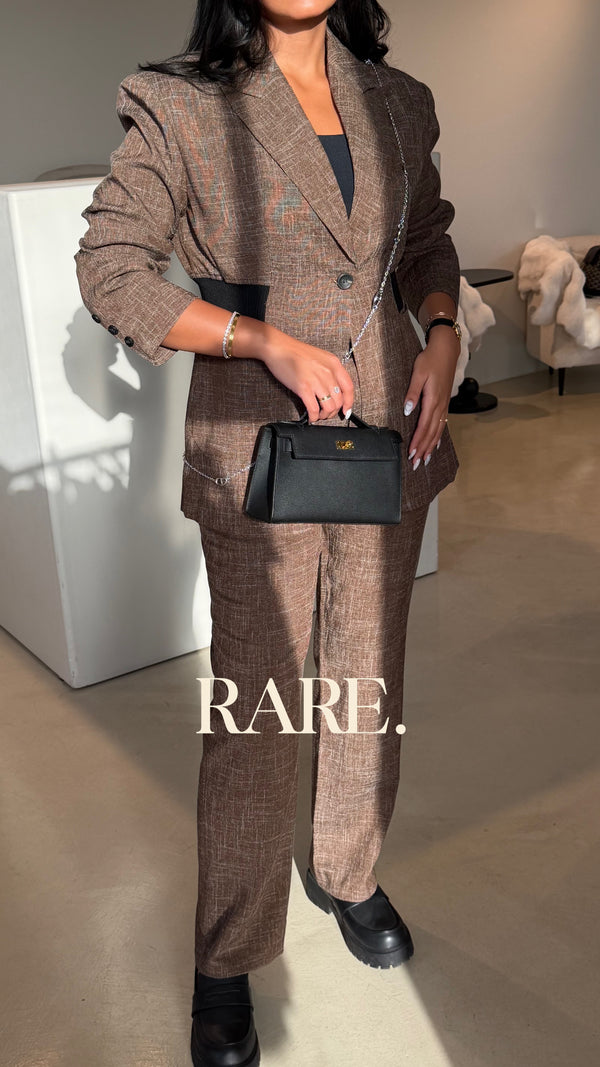 SUIT WITH BLACK LINE