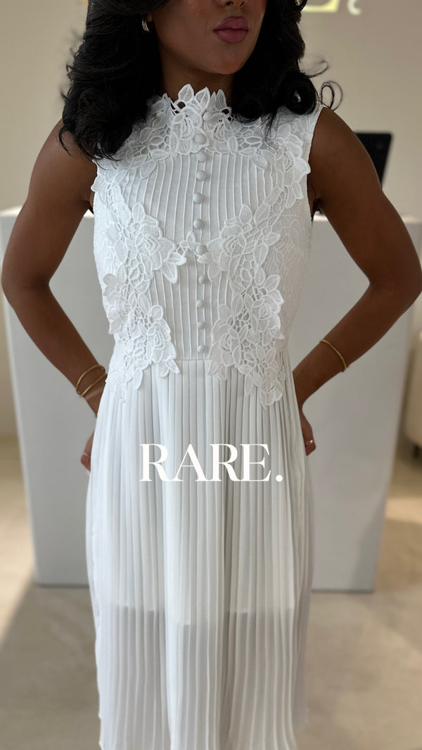 FLORAL SLIMMING DRESS فستان