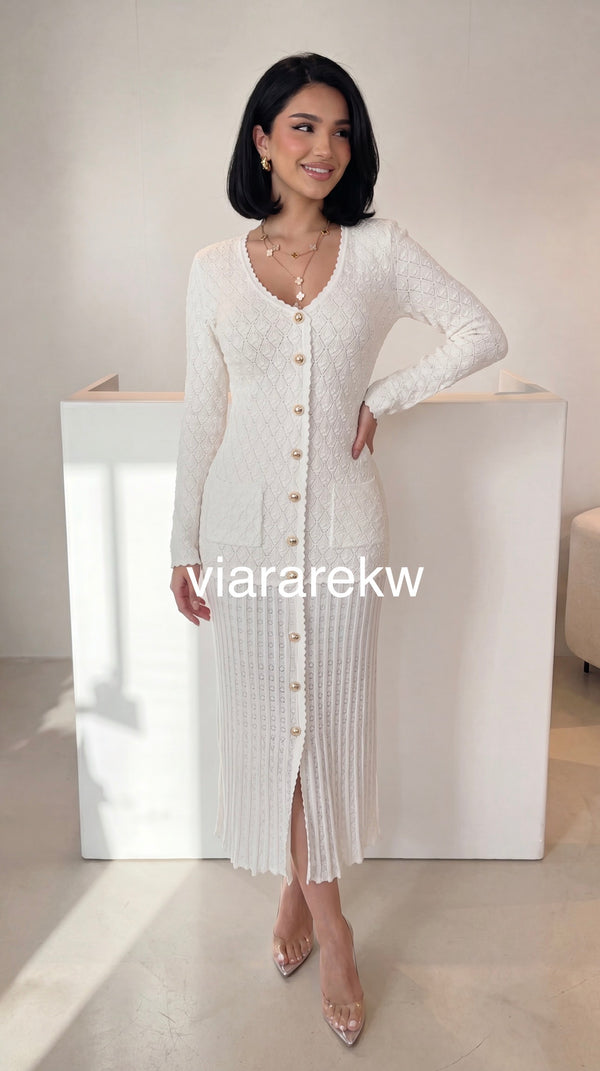 KNITTED DRESS