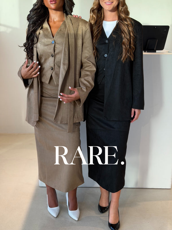 CLASSIC 3PIECE ELEGANCE