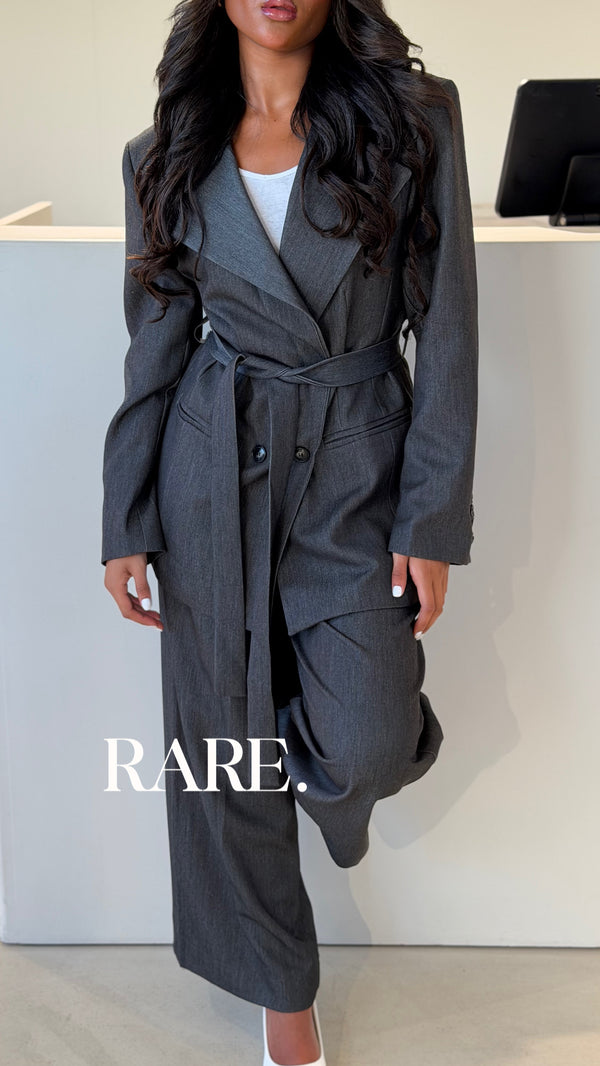 FORMAL TWO PIECE SUIT