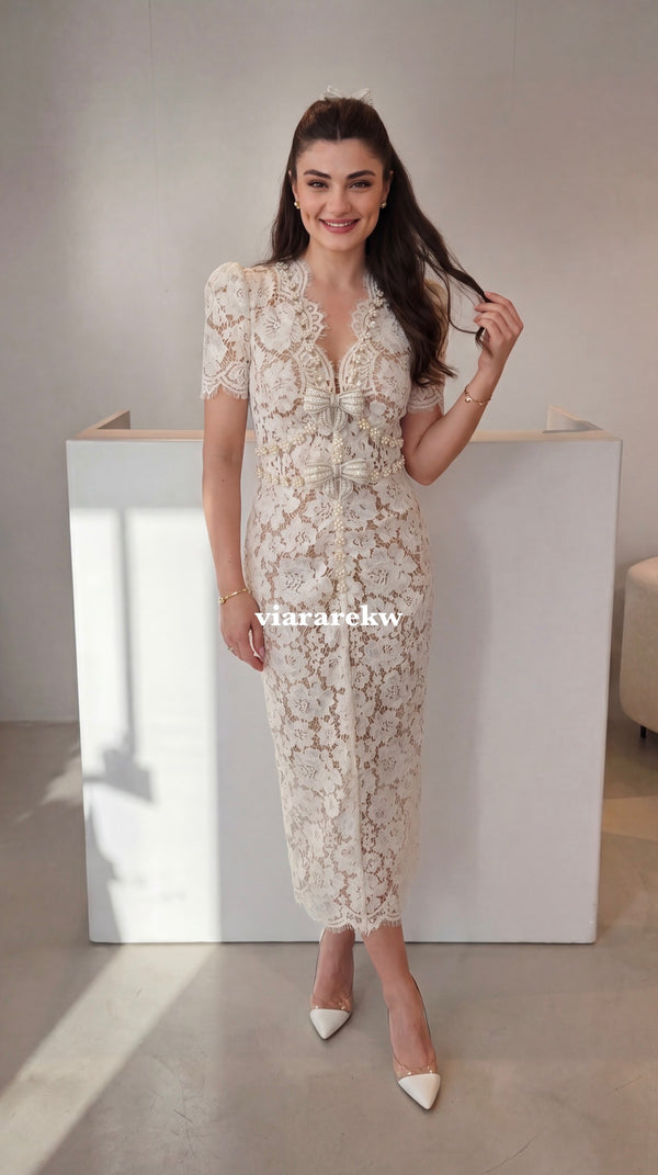 LACE & PEARL