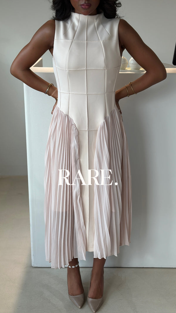 SLEEVELESSS DRESS WITH LINES