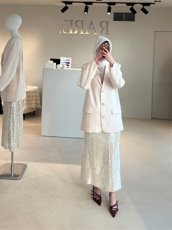 LOOSE BLAZER W/SEQUINS SKIRT SUIT