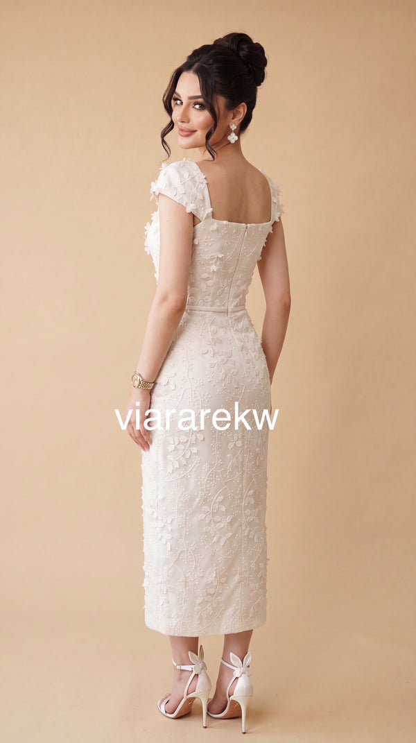 FLOWERY DRESS فستان