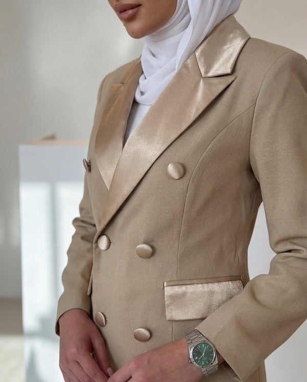 TAILORED DOUBLE BREASTED COAT كوت