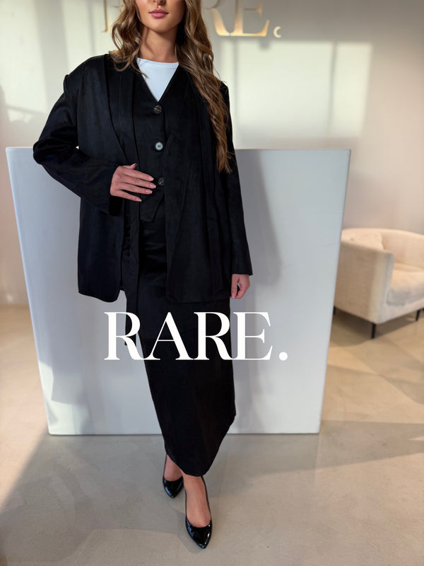 CLASSIC 3PIECE ELEGANCE