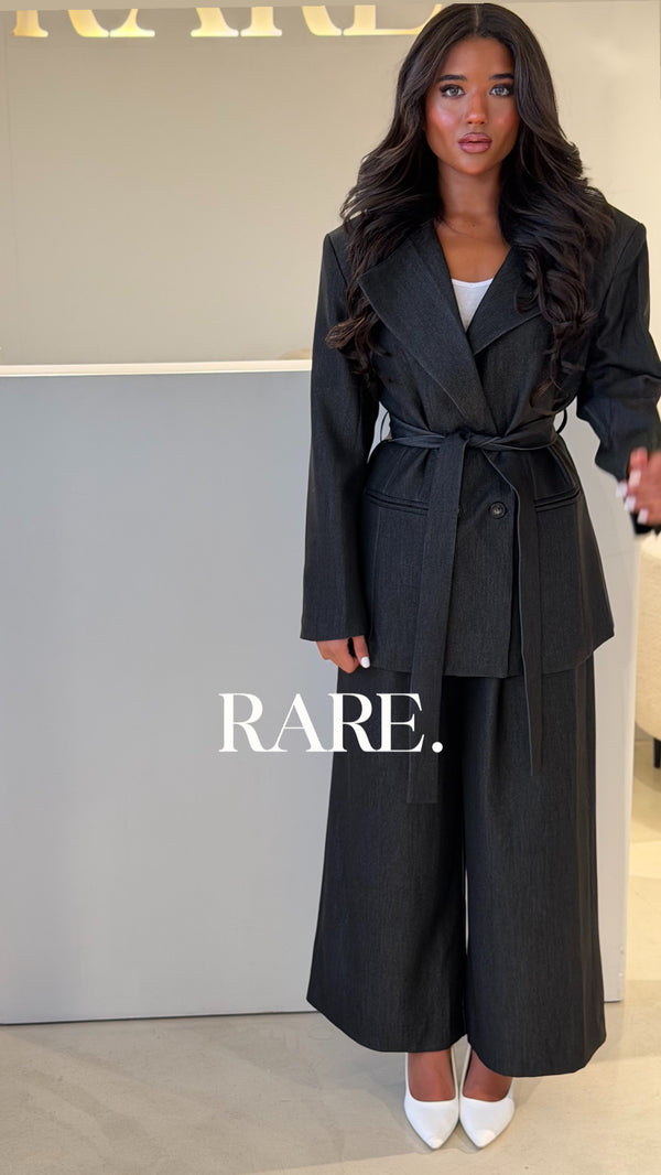 FORMAL TWO PIECE SUIT