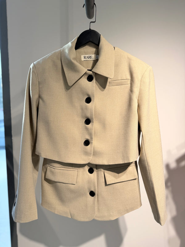 THE DOUBLE LAYER BLAZER