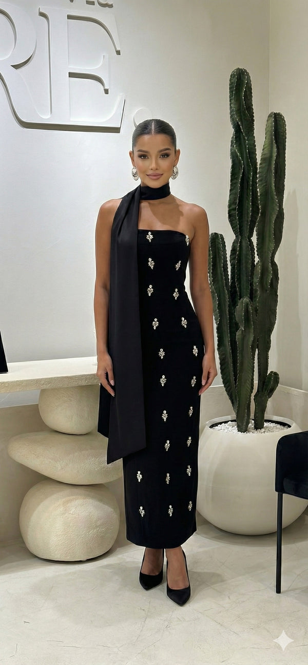 CRYSTAL NOIR فستان